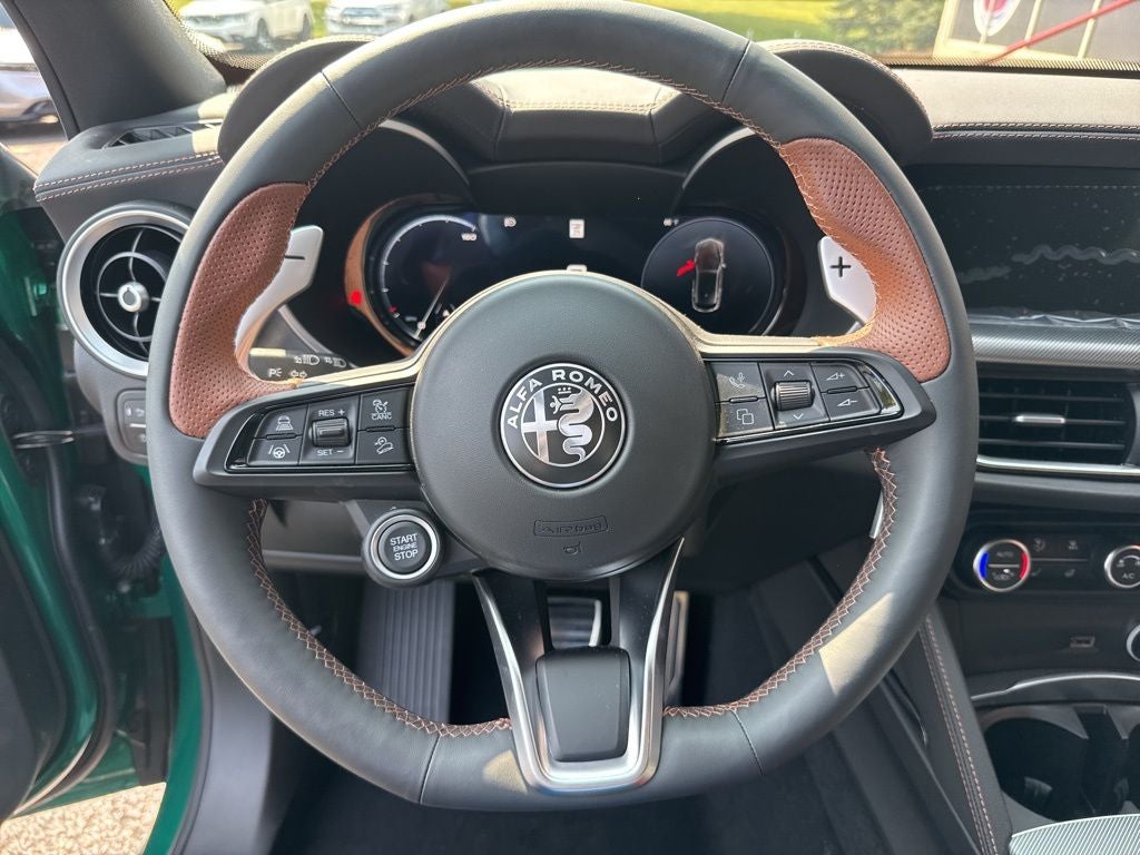 2025 Alfa Romeo Stelvio Intensa AWD
