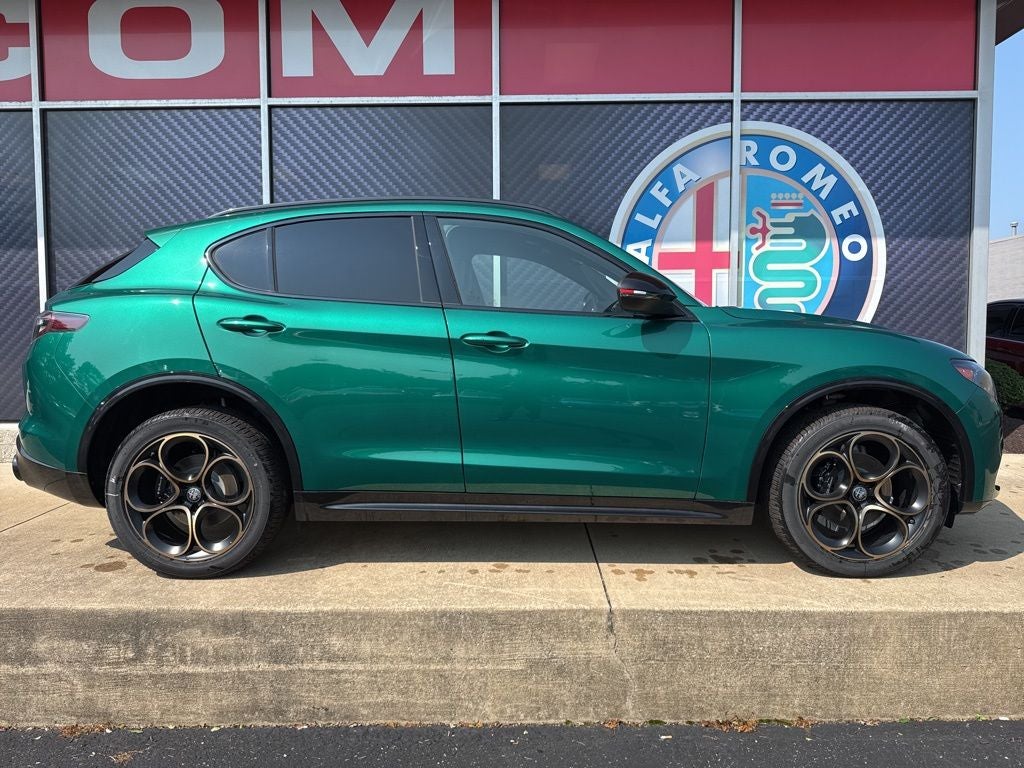2025 Alfa Romeo Stelvio Intensa AWD