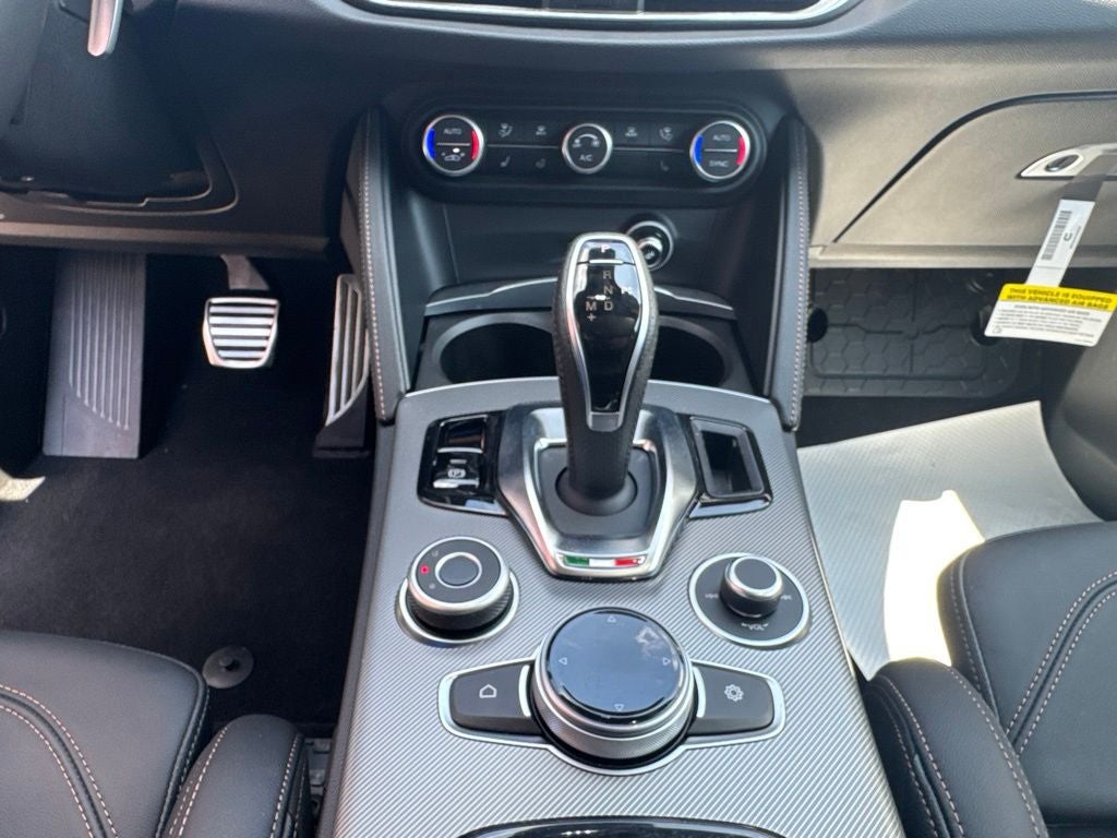 2025 Alfa Romeo Stelvio Intensa AWD