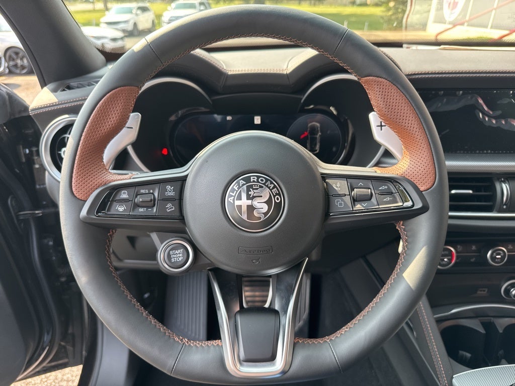2025 Alfa Romeo Stelvio Intensa AWD