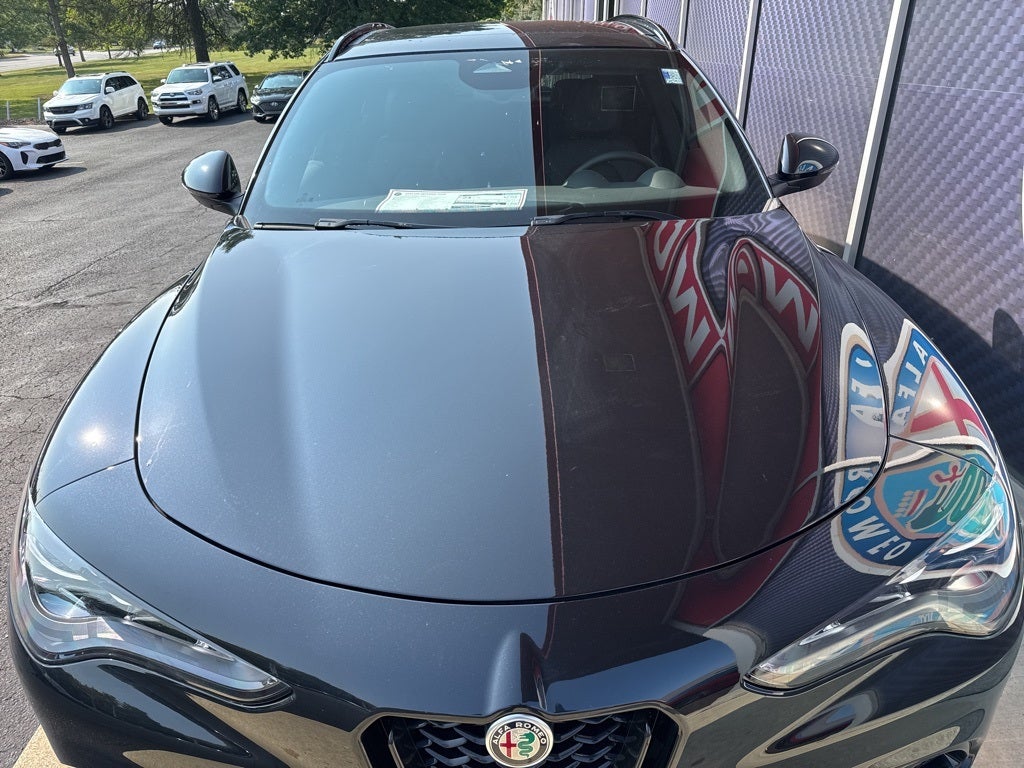 2025 Alfa Romeo Stelvio Intensa AWD