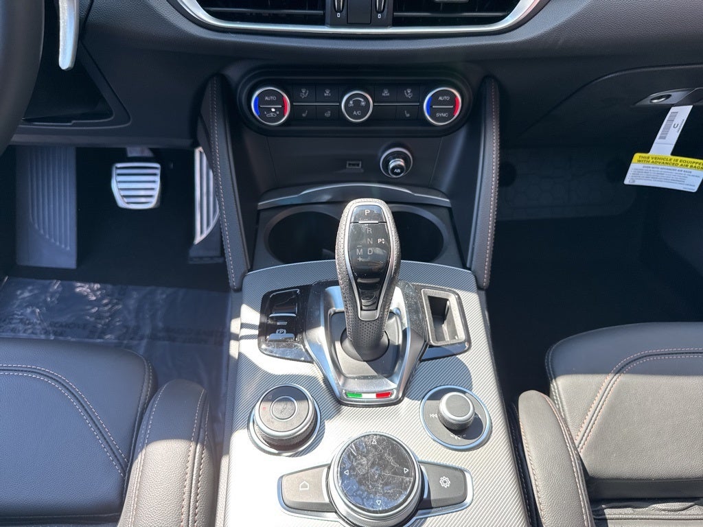 2025 Alfa Romeo Stelvio Intensa AWD