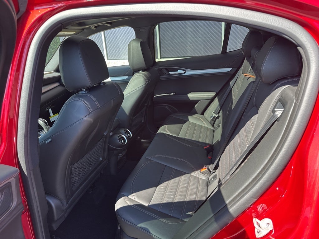 2025 Alfa Romeo Stelvio Intensa AWD