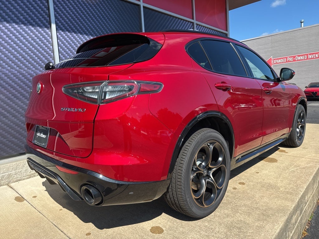2025 Alfa Romeo Stelvio Intensa AWD
