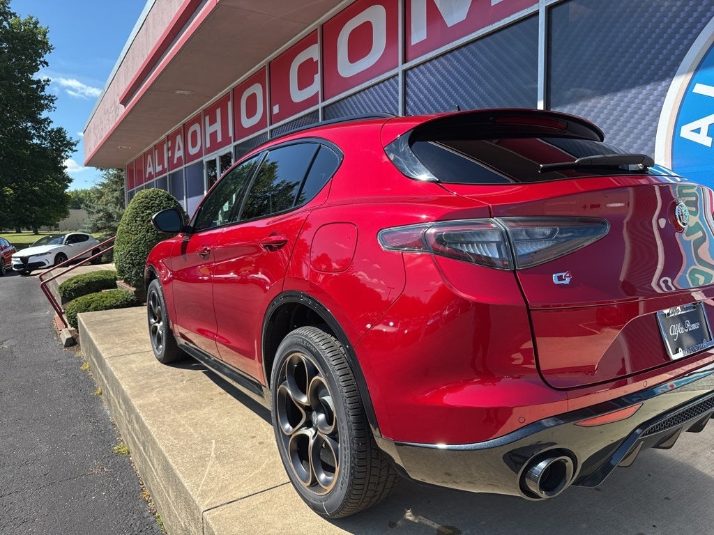 2025 Alfa Romeo Stelvio Intensa AWD