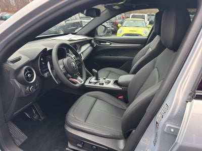 2025 Alfa Romeo Stelvio AWD