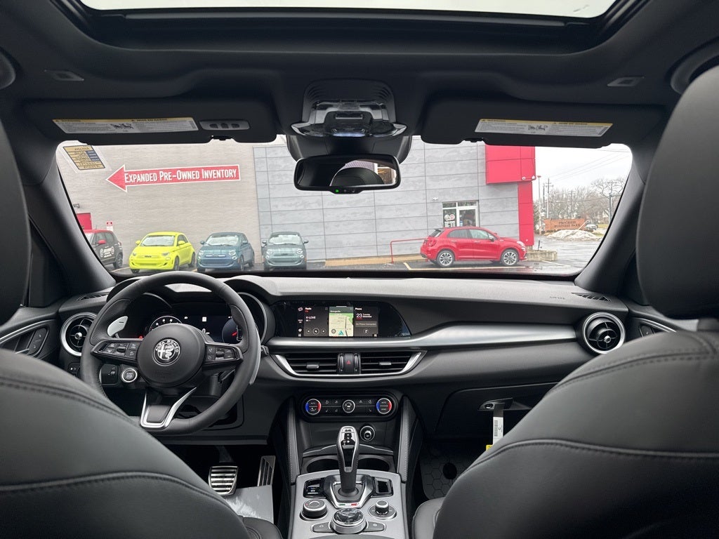 2025 Alfa Romeo Stelvio AWD