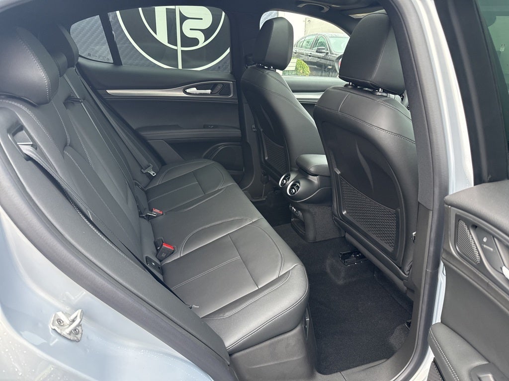 2025 Alfa Romeo Stelvio AWD