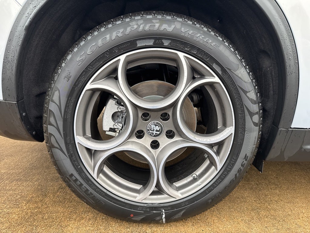 2025 Alfa Romeo Stelvio AWD