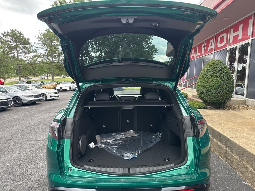 2025 Alfa Romeo Stelvio Intensa AWD
