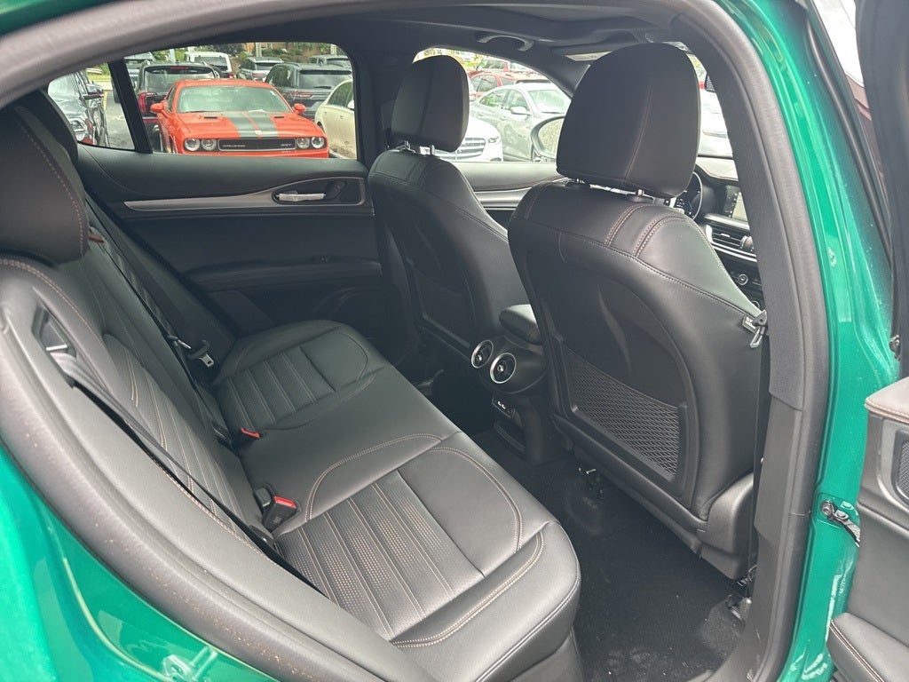 2025 Alfa Romeo Stelvio Intensa AWD
