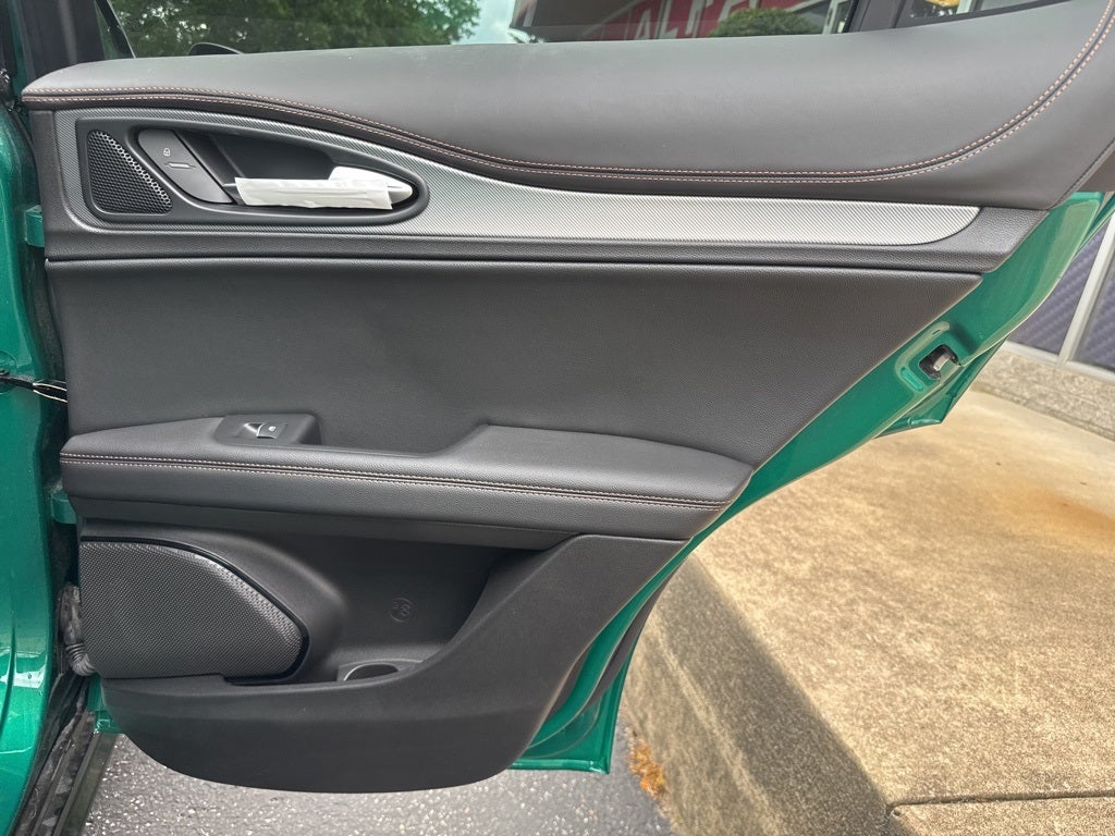 2025 Alfa Romeo Stelvio Intensa AWD