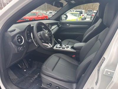 2025 Alfa Romeo Stelvio AWD