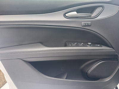2025 Alfa Romeo Stelvio AWD