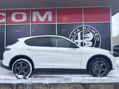 2025 Alfa Romeo Stelvio AWD