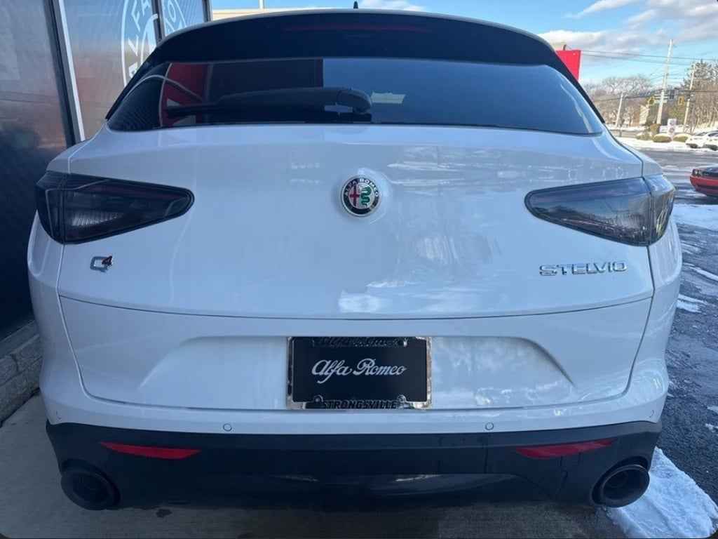 2025 Alfa Romeo Stelvio AWD