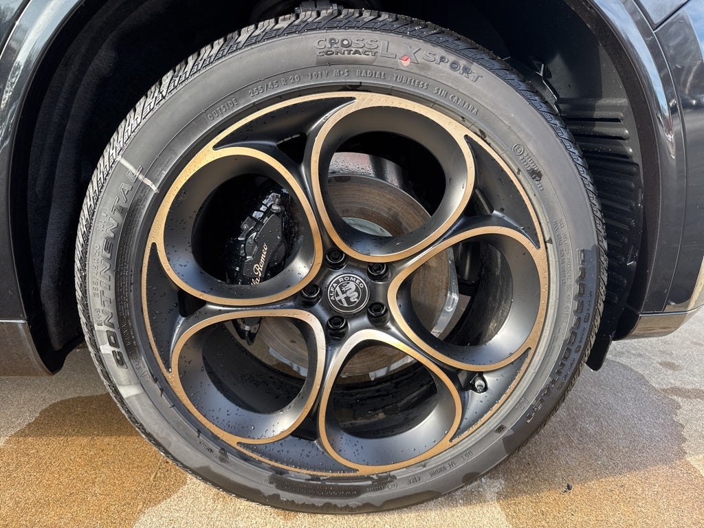 2025 Alfa Romeo Stelvio Intensa AWD