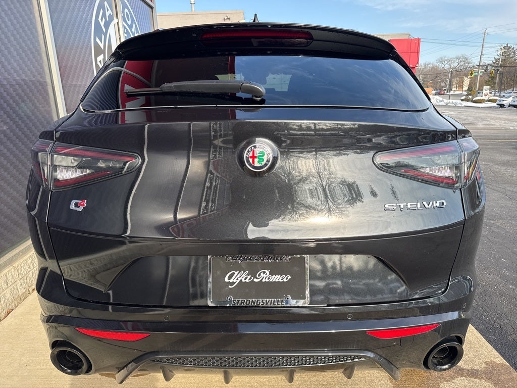2025 Alfa Romeo Stelvio Intensa AWD