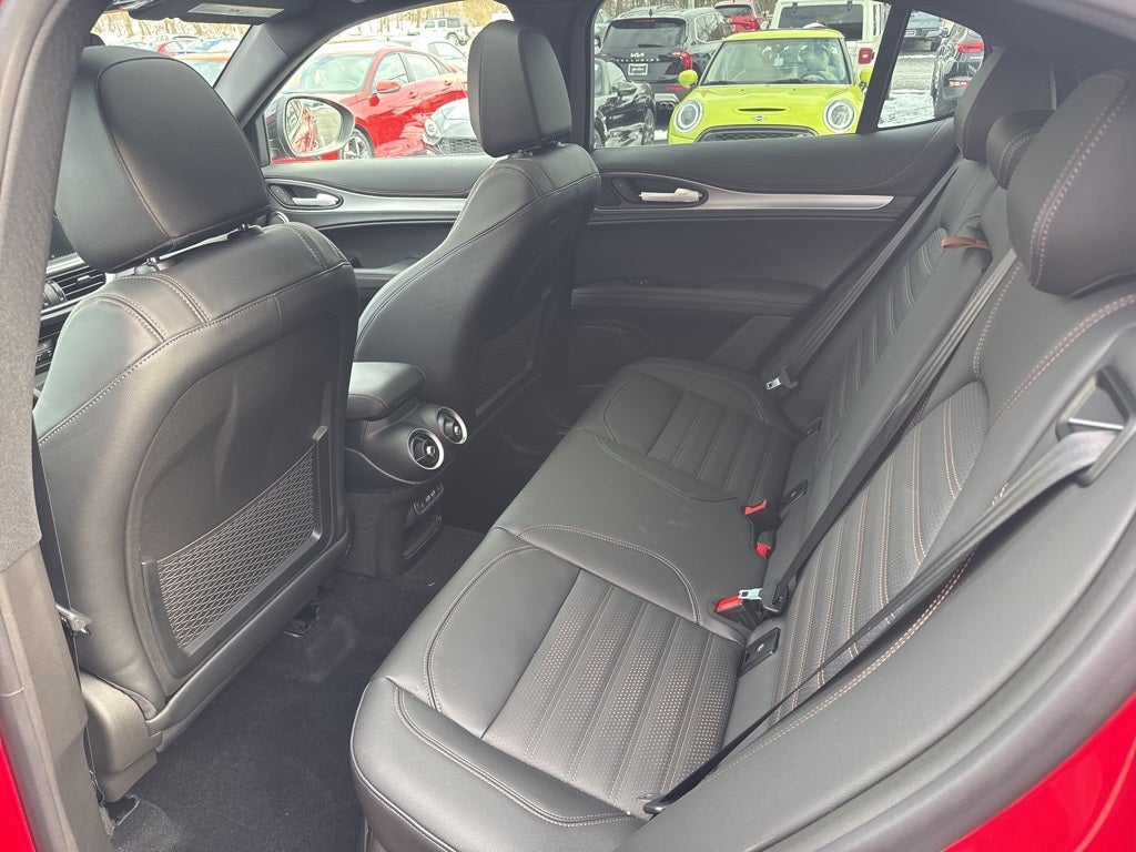 2025 Alfa Romeo Stelvio Intensa AWD