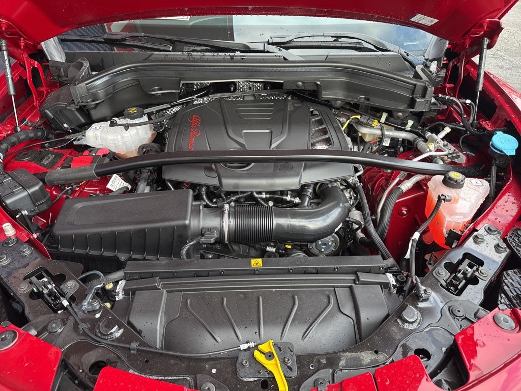 2025 Alfa Romeo Stelvio Intensa AWD