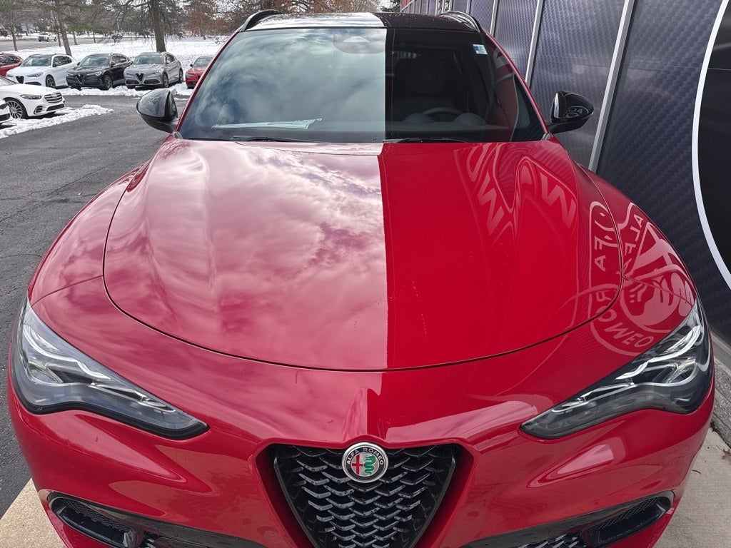 2025 Alfa Romeo Stelvio Intensa AWD