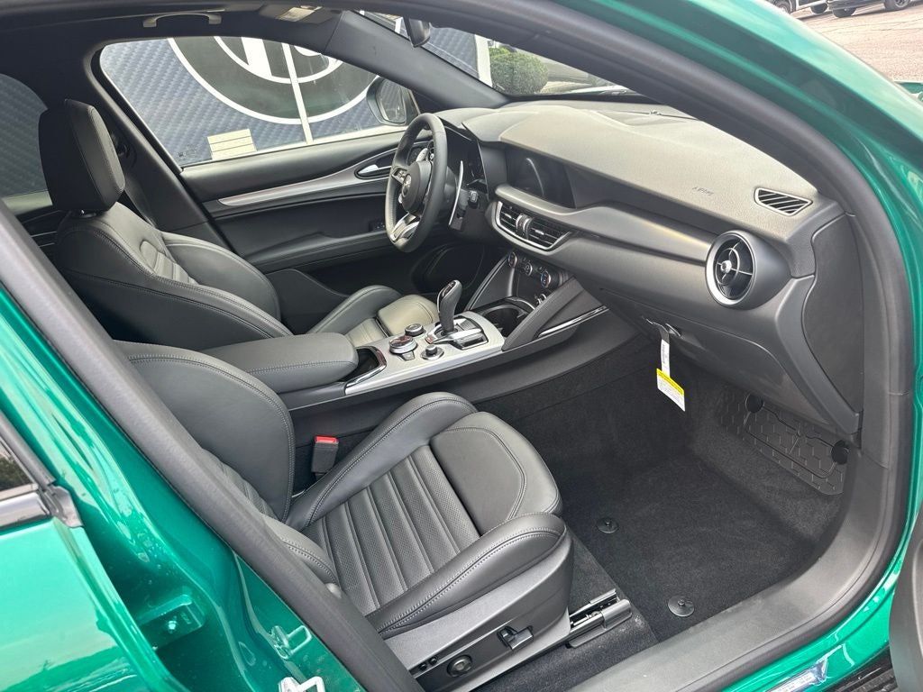 2026 Alfa Romeo Stelvio Base AWD
