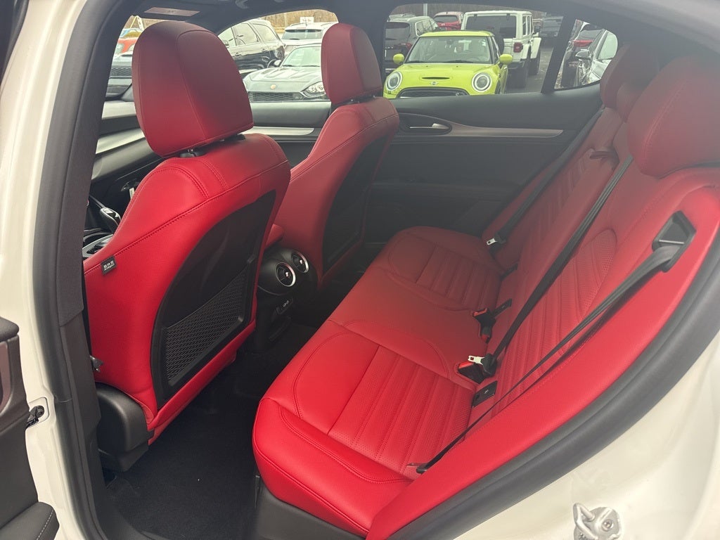 2025 Alfa Romeo Stelvio Veloce AWD