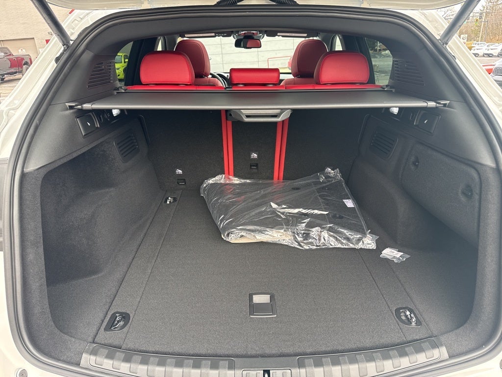 2025 Alfa Romeo Stelvio Veloce AWD
