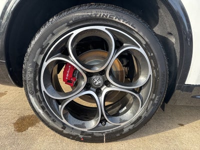 2025 Alfa Romeo Stelvio Veloce AWD