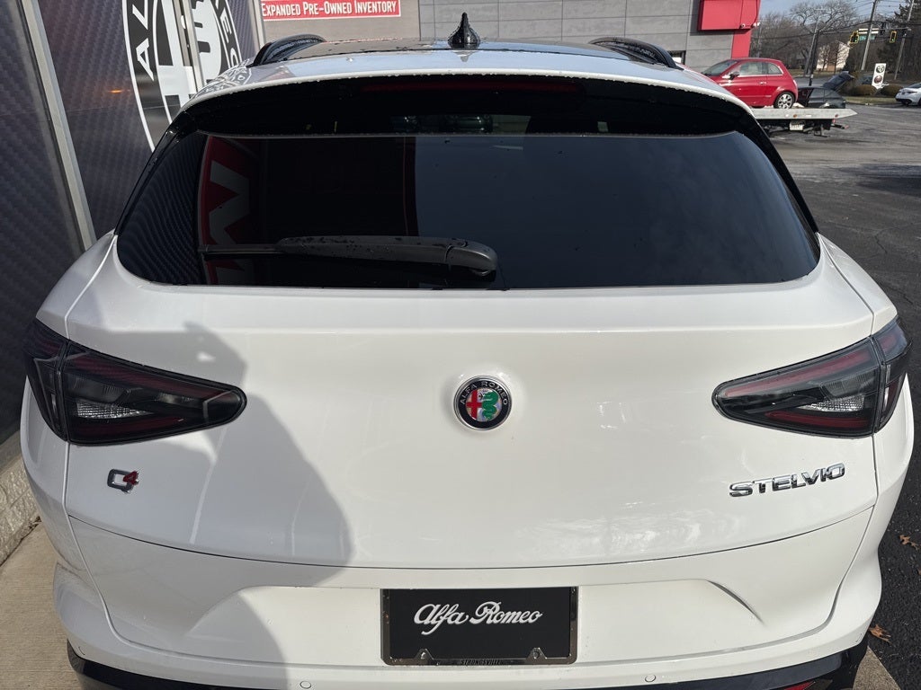 2025 Alfa Romeo Stelvio Veloce AWD