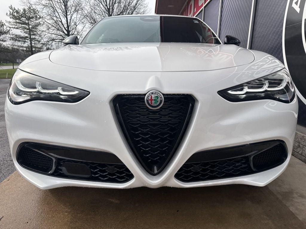 2026 Alfa Romeo Stelvio Sprint AWD