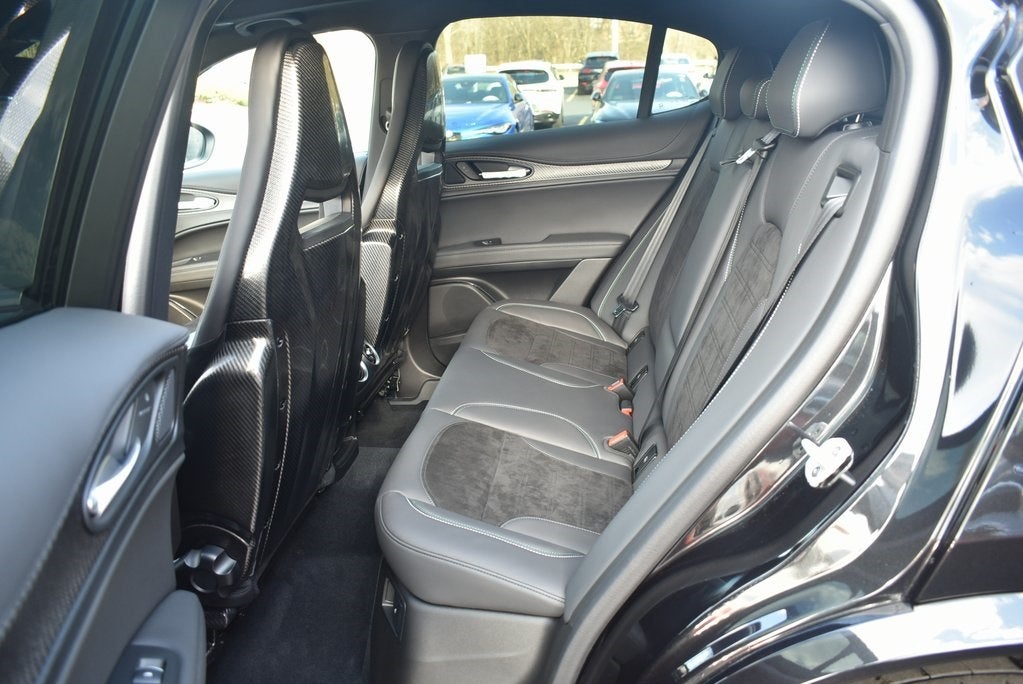 2024 Alfa Romeo Stelvio Quadrifoglio Quadrifoglio AWD