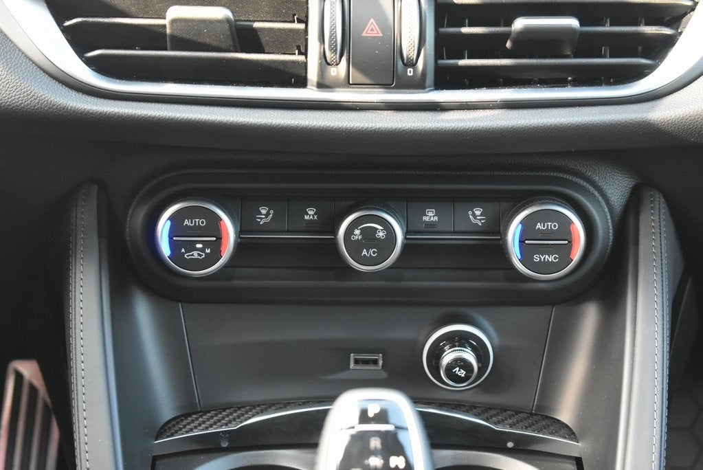 2024 Alfa Romeo Stelvio Quadrifoglio Quadrifoglio AWD