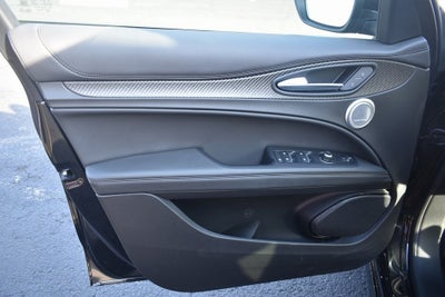 2024 Alfa Romeo Stelvio Quadrifoglio Quadrifoglio AWD