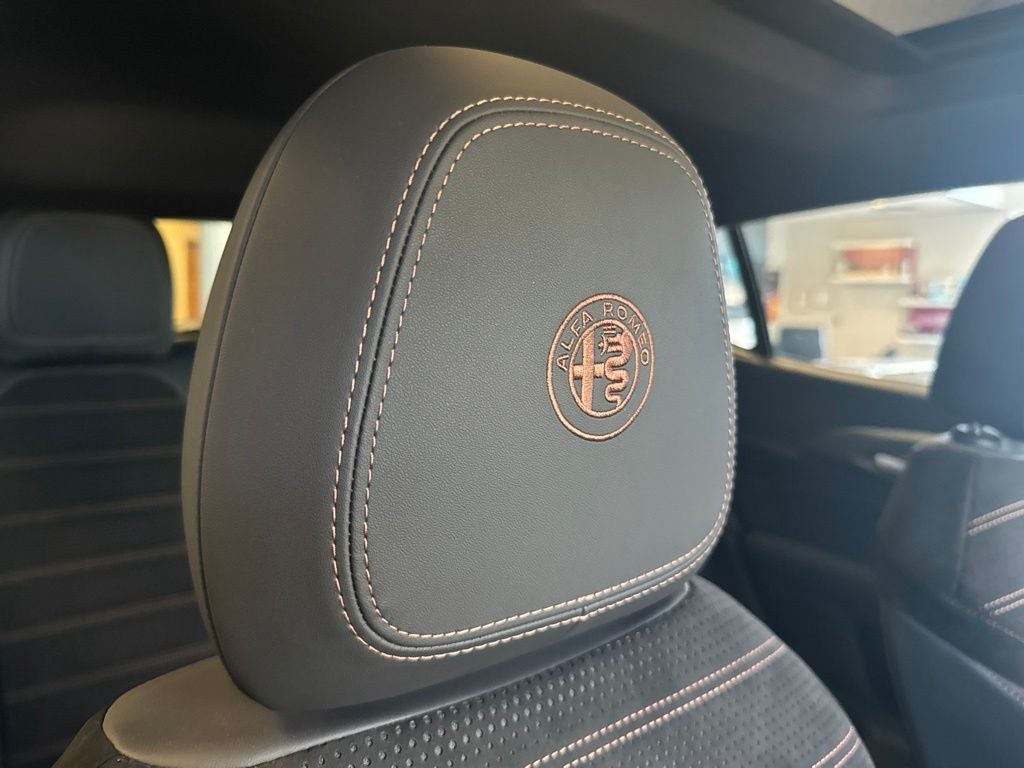2025 Alfa Romeo Tonale Intensa PHEV AWD