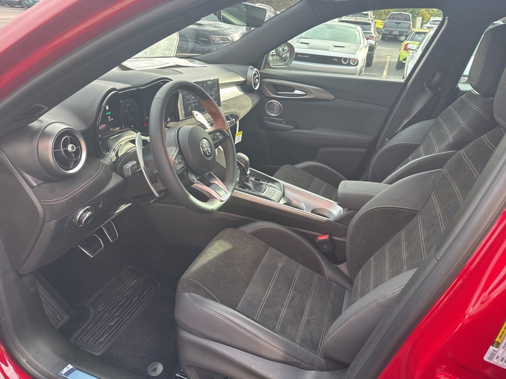2025 Alfa Romeo Tonale Intensa AWD