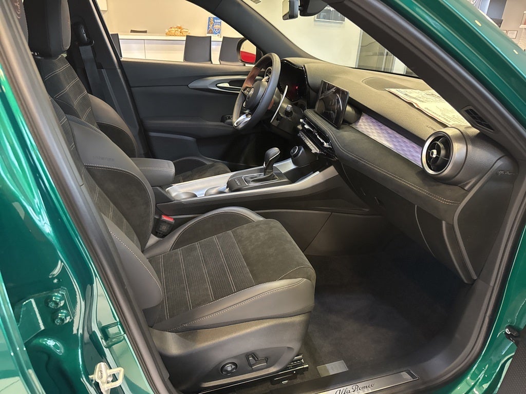 2025 Alfa Romeo Tonale Intensa AWD