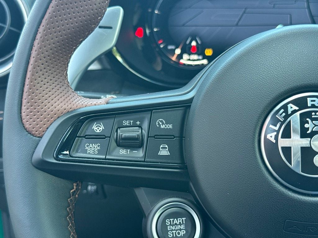 2025 Alfa Romeo Tonale Intensa PHEV AWD