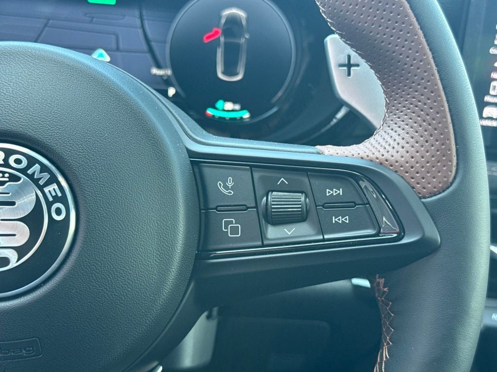 2025 Alfa Romeo Tonale Intensa PHEV AWD