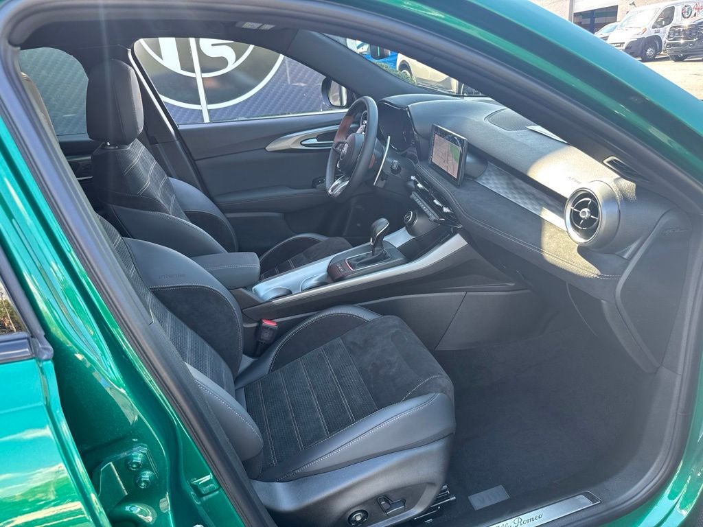 2025 Alfa Romeo Tonale Intensa PHEV AWD