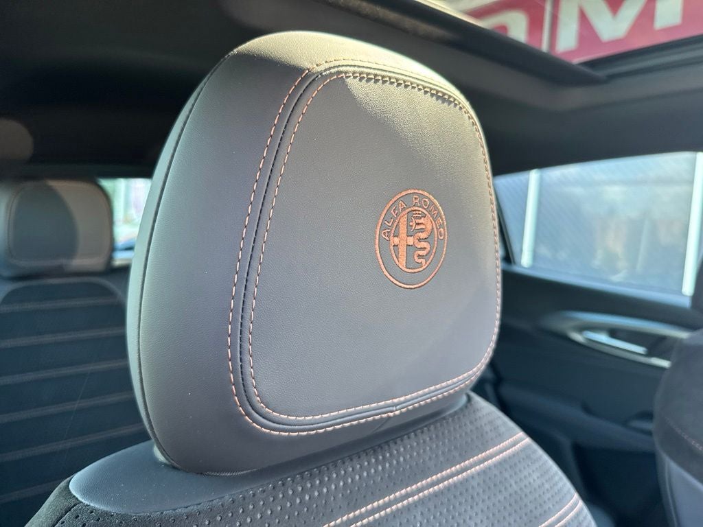 2025 Alfa Romeo Tonale Intensa PHEV AWD