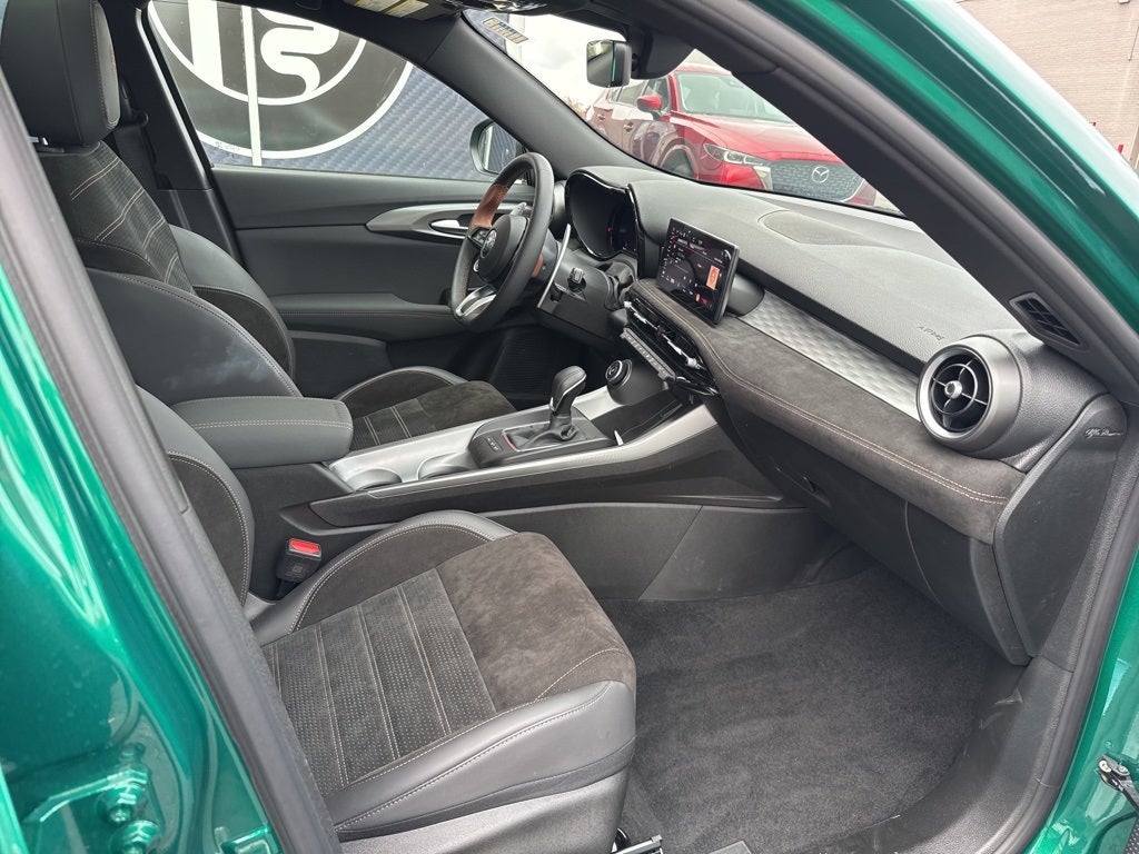 2025 Alfa Romeo Tonale Intensa AWD